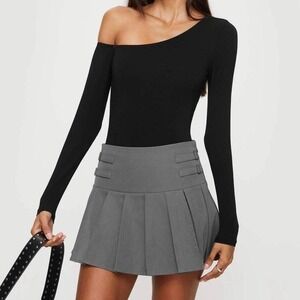 Princess Polly Grey Pleated Mini Skirt | Size 2 | Y2K Schoolcore Preppy. Size 2